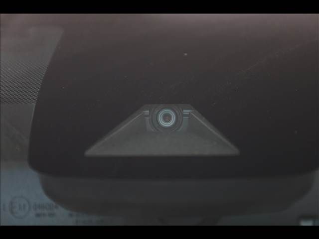 TOYOTA PRIUS 2018 Image 31