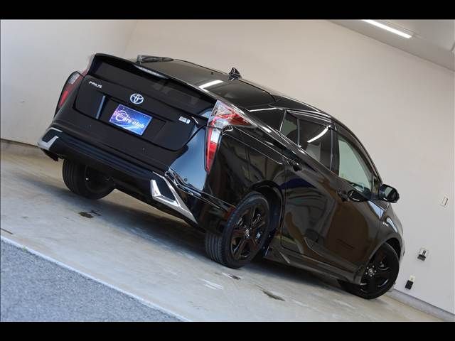 TOYOTA PRIUS 2018 Image 31