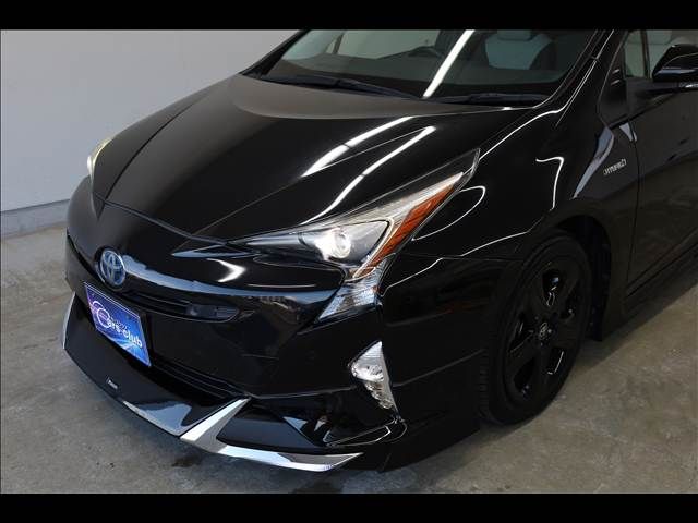 TOYOTA PRIUS 2018 Image 31