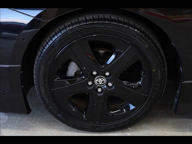 TOYOTA PRIUS 2018 Image 31