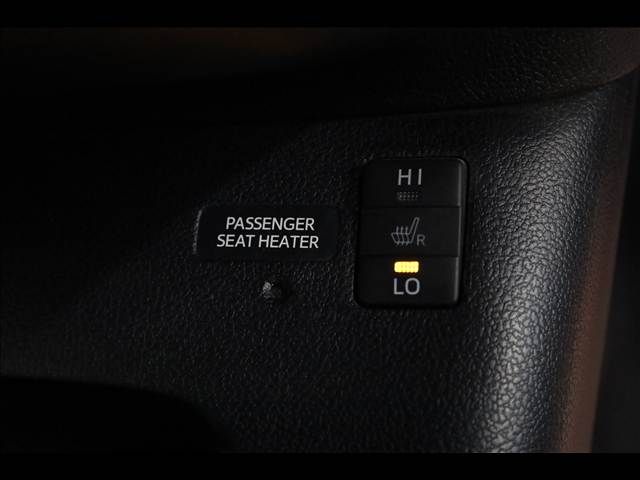 TOYOTA PRIUS 2018 Image 31