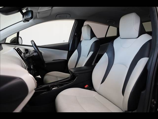 TOYOTA PRIUS 2018 Image 31