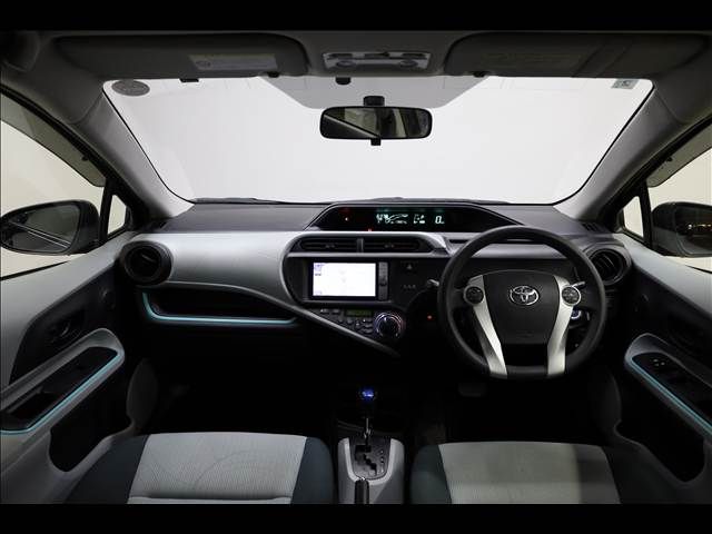 TOYOTA AQUA 2012 Image 31