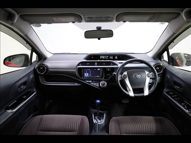 TOYOTA AQUA 2015 Image 31