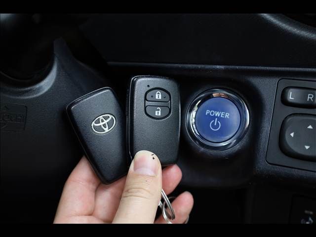 TOYOTA AQUA 2015 Image 31