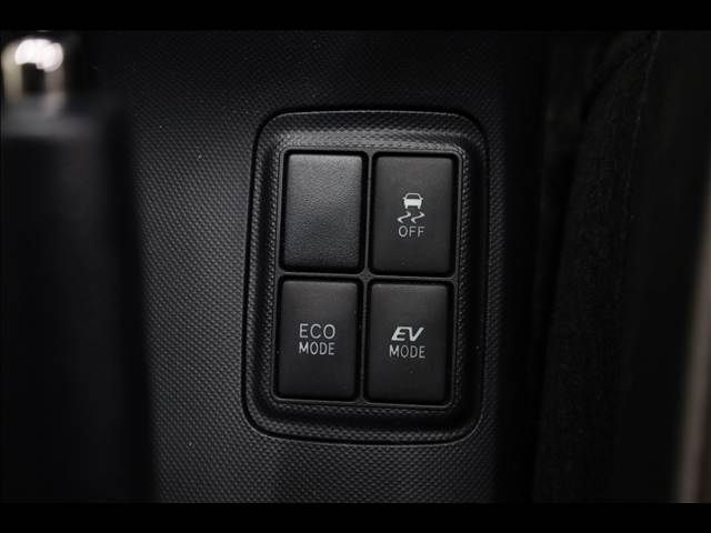 TOYOTA AQUA 2015 Image 31