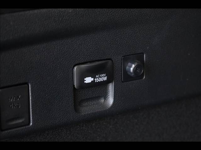 TOYOTA PRIUS 2016 Image 31