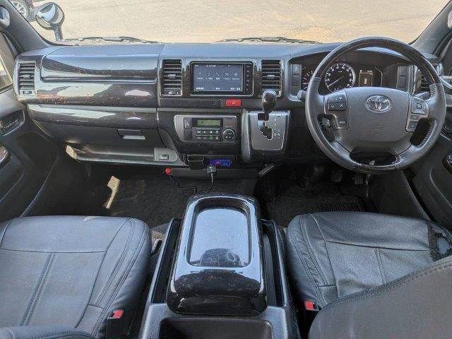 TOYOTA HIACE VAN 2WD 2021 Image 31