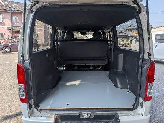 TOYOTA HIACE VAN 2WD 2021 Image 31