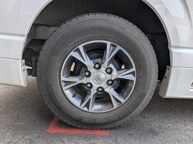 TOYOTA HIACE VAN 2WD 2021 Image 31