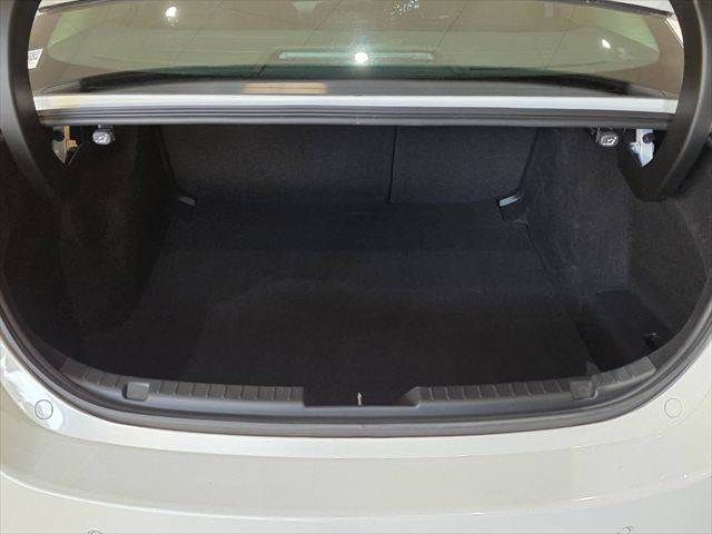 MAZDA 3 SEDAN 2023 Image 31