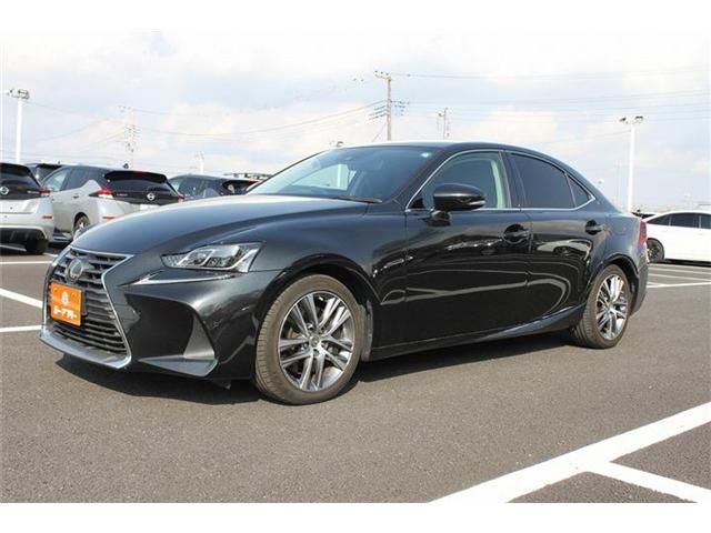 TOYOTA LEXUS IS200T 2017 Image 31