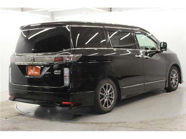 NISSAN ELGRAND 2015 Image 31