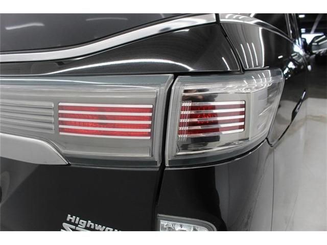 NISSAN ELGRAND 2015 Image 31