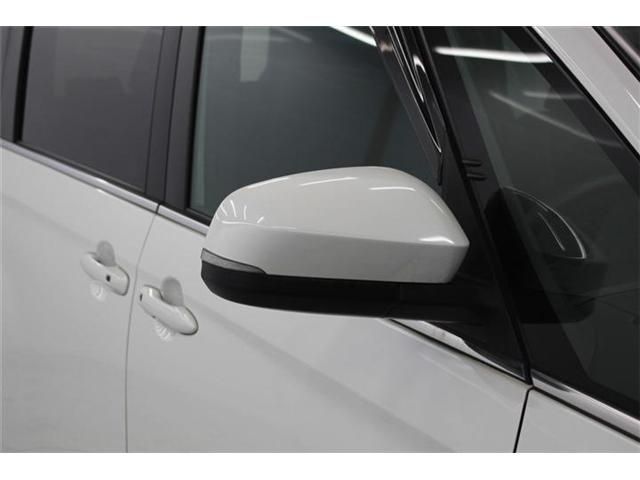 TOYOTA VOXY HYBRID 2022 Image 31