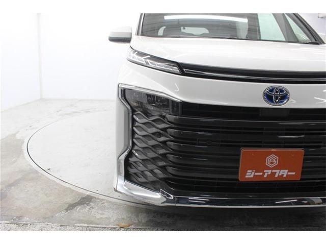 TOYOTA VOXY HYBRID 2022 Image 31