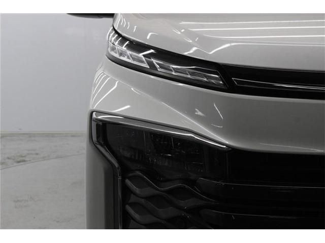 TOYOTA VOXY HYBRID 2022 Image 31