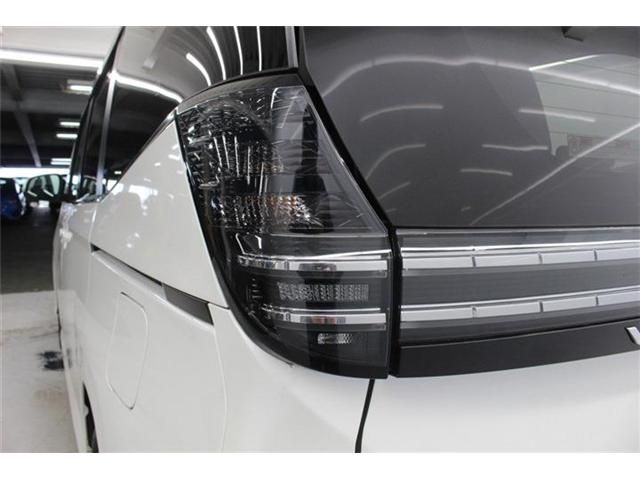 TOYOTA VOXY HYBRID 2022 Image 31