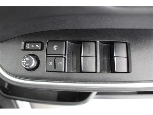 TOYOTA VOXY HYBRID 2022 Image 31