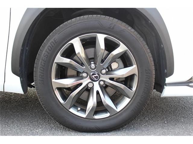 TOYOTA LEXUS NX300H 2018 Image 31