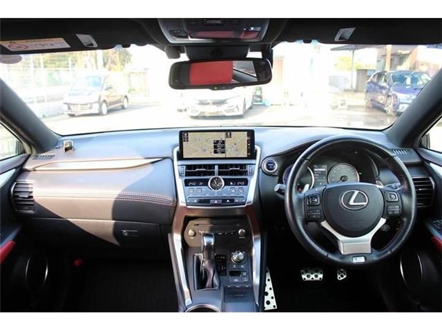 TOYOTA LEXUS NX300H 2018 Image 31