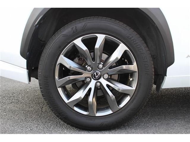 TOYOTA LEXUS NX300H 2018 Image 31