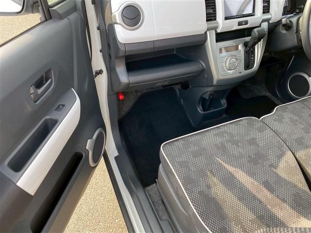 SUZUKI HUSTLER 2017 Image 31