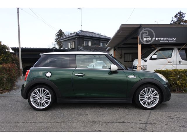 BMW MINI COOPER SD 2017 Image 31