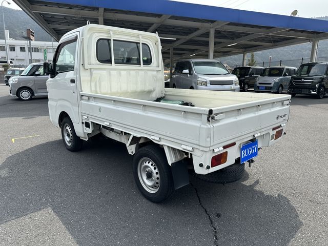DAIHATSU HIJET TRUCK 4WD 2016 Image 31