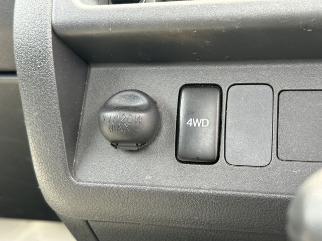 DAIHATSU HIJET TRUCK 4WD 2016 Image 31