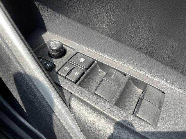 TOYOTA COROLLA CROSS HYBRID 2025 Image 31