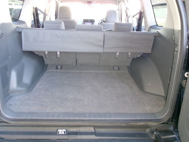 TOYOTA LANDCRUISER PRADO 2013 Image 31