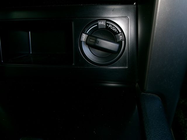 TOYOTA LANDCRUISER PRADO 2013 Image 31