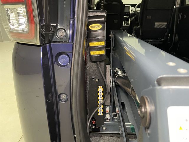 NISSAN SERENA  S-HYBRID 2019 Image 31