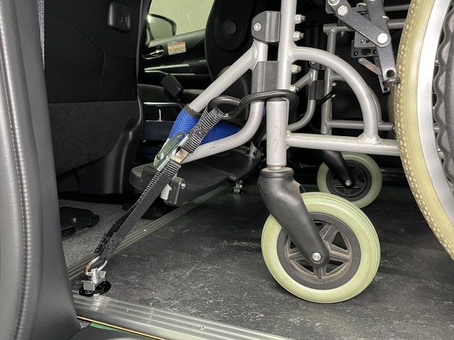 NISSAN SERENA  S-HYBRID 2019 Image 31