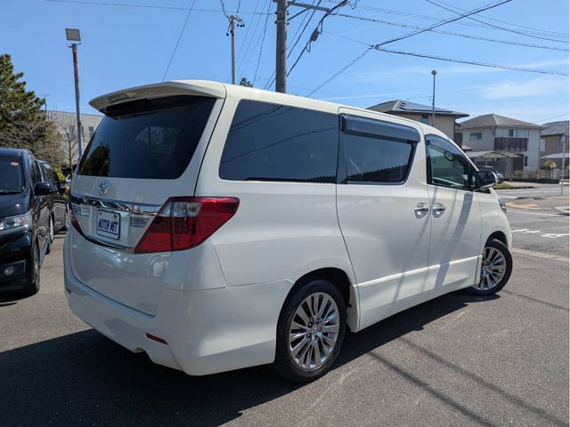 TOYOTA ALPHARD 2013 Image 31