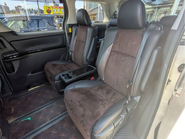 TOYOTA ALPHARD 2013 Image 31