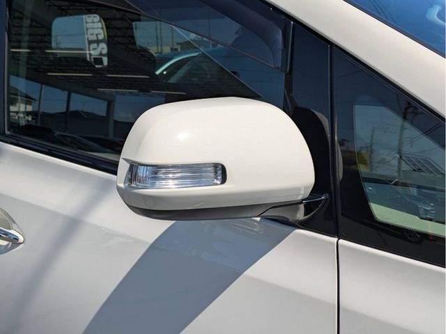 TOYOTA ALPHARD 2013 Image 31