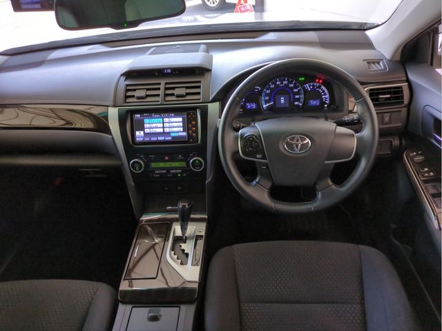 TOYOTA CAMRY HYBRID 2012 Image 31