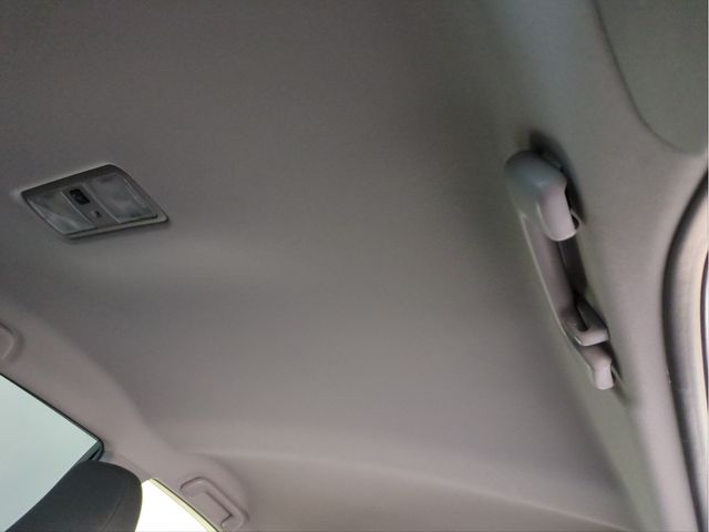 TOYOTA CAMRY HYBRID 2012 Image 31