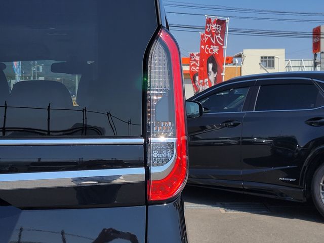 NISSAN ROOX 2023 Image 31