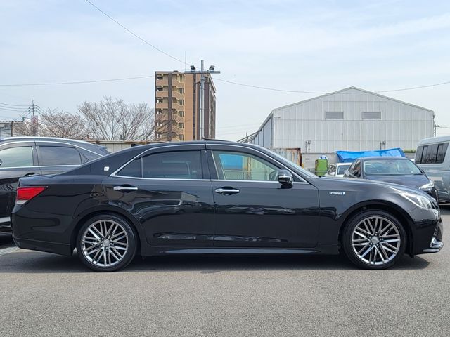 TOYOTA CROWN SEDAN HYBRID 2017 Image 31