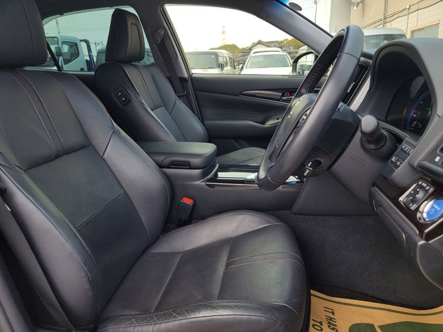 TOYOTA CROWN SEDAN HYBRID 2017 Image 31