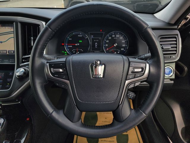 TOYOTA CROWN SEDAN HYBRID 2017 Image 31