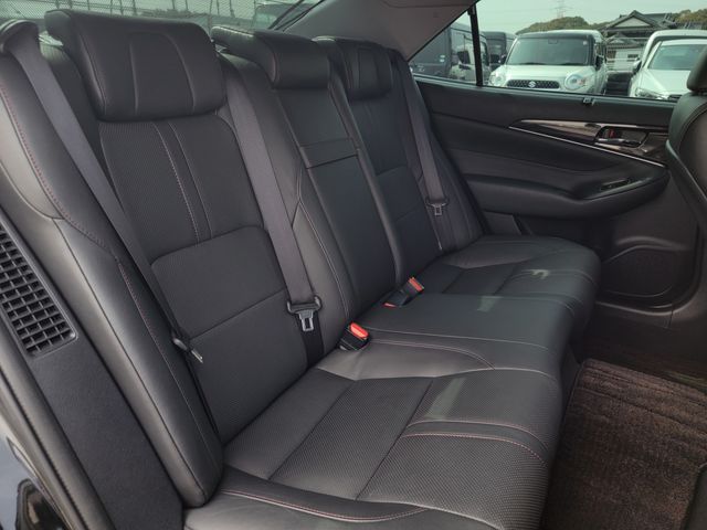 TOYOTA CROWN SEDAN HYBRID 2017 Image 31