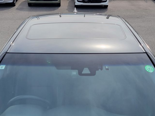 TOYOTA CROWN SEDAN HYBRID 2017 Image 31