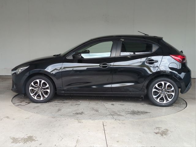 MAZDA DEMIO 2014 Image 31