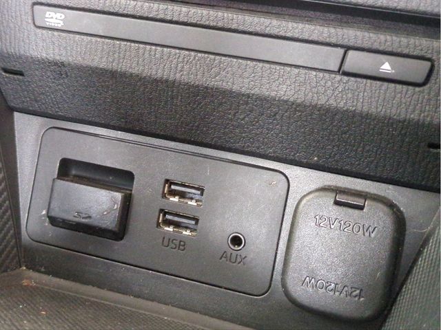 MAZDA DEMIO 2014 Image 31