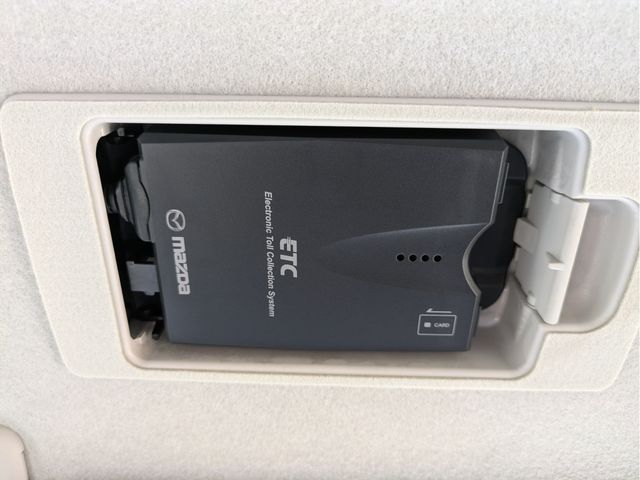 MAZDA PREMACY 2015 Image 31