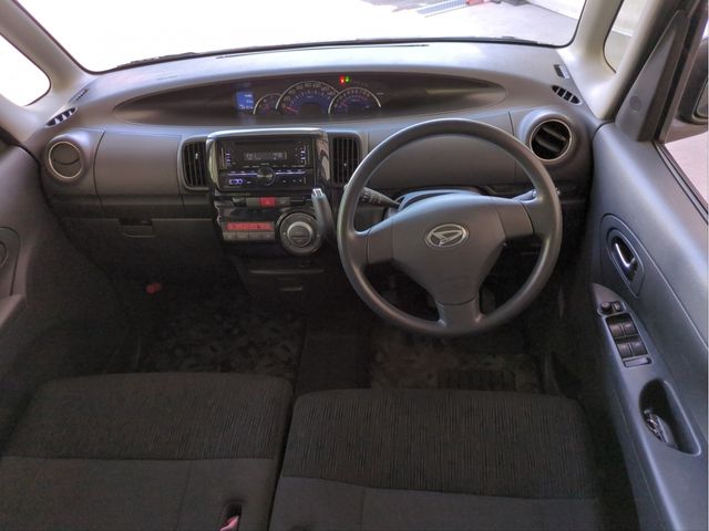 DAIHATSU TANTO CUSTOM 2013 Image 31